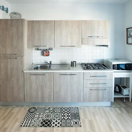 Blue Marine Apartment ポッツァッロ エクステリア 写真